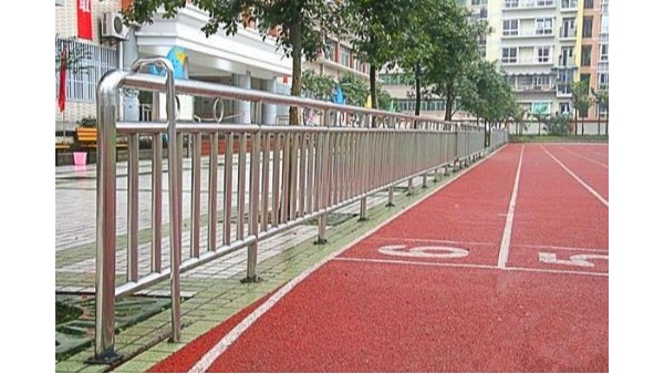 戶(hù)外球場(chǎng)不銹鋼護(hù)欄