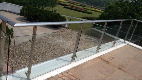 公園不銹鋼玻璃欄桿 公園不銹鋼玻璃欄桿