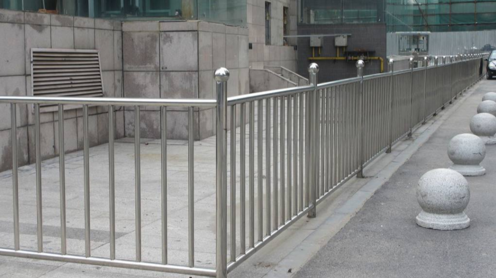 不銹鋼公路護欄 不銹鋼公路護欄