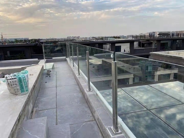 不銹鋼護欄在什么時間安裝比較好？