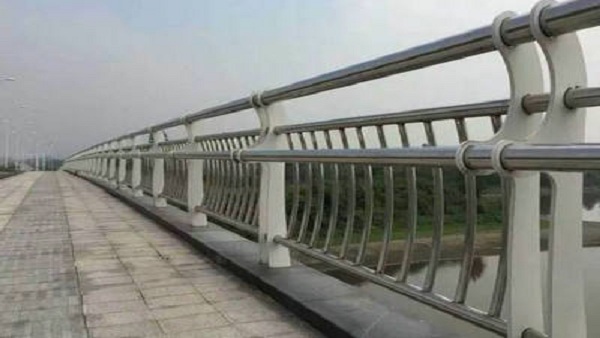 防撞不銹鋼橋梁護(hù)欄 防撞不銹鋼橋梁護(hù)欄