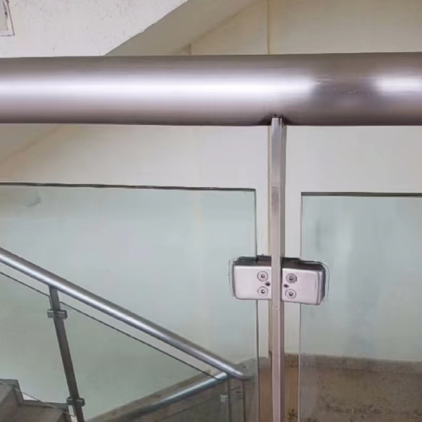 不銹鋼玻璃護欄 不銹鋼玻璃護欄