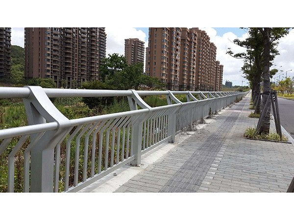 不銹鋼護欄可以加盟嗎？前景怎么樣？