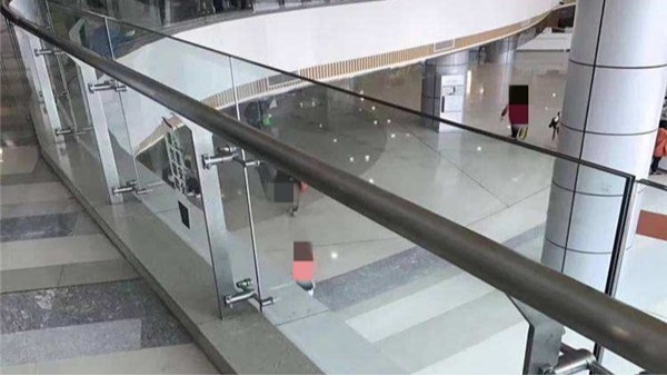 商超不銹鋼玻璃護欄