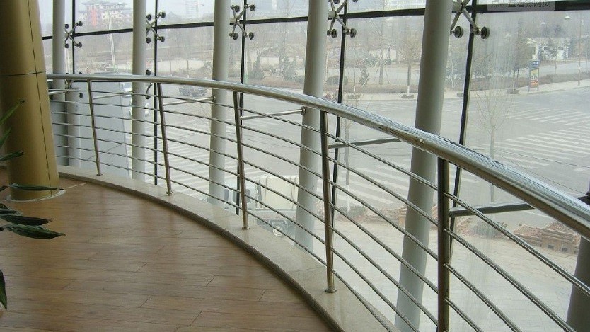 高鐵站不銹鋼室內(nèi)護(hù)窗欄桿 高鐵站不銹鋼室內(nèi)護(hù)窗欄桿