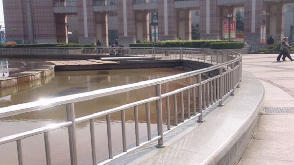 公園不銹鋼欄桿 公園不銹鋼欄桿