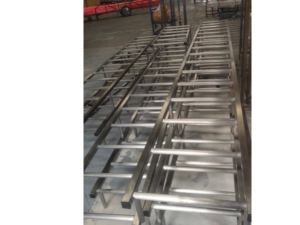 科普：盤點(diǎn)不同材質(zhì)梯子的優(yōu)缺點(diǎn)