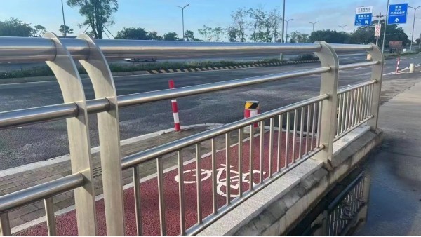 304不銹鋼學校護欄 304不銹鋼學校護欄