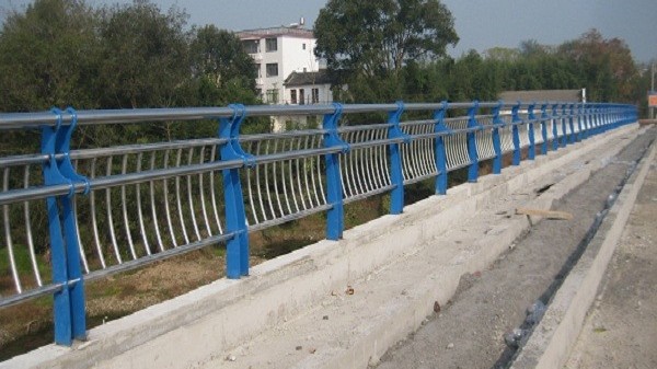 橋梁不銹鋼安全護(hù)欄 橋梁不銹鋼安全護(hù)欄