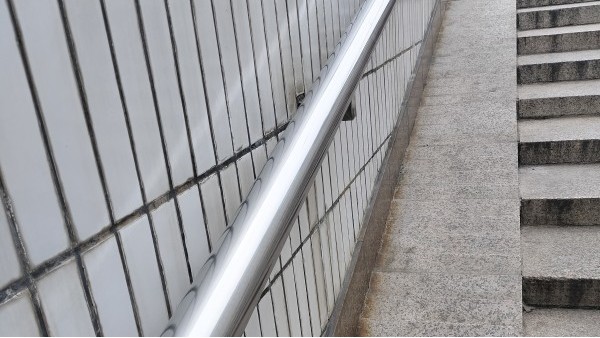 不銹鋼護(hù)欄 不銹鋼護(hù)欄