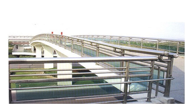 天橋不銹鋼防護(hù)扶手 天橋不銹鋼防護(hù)扶手